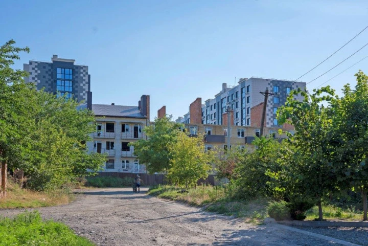 Право заключения договора купли-продажи ЗУ, в г. Азов, Ростовская обл..